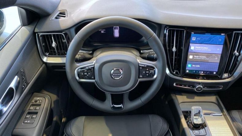 Volvo V60 - hlavní fotka