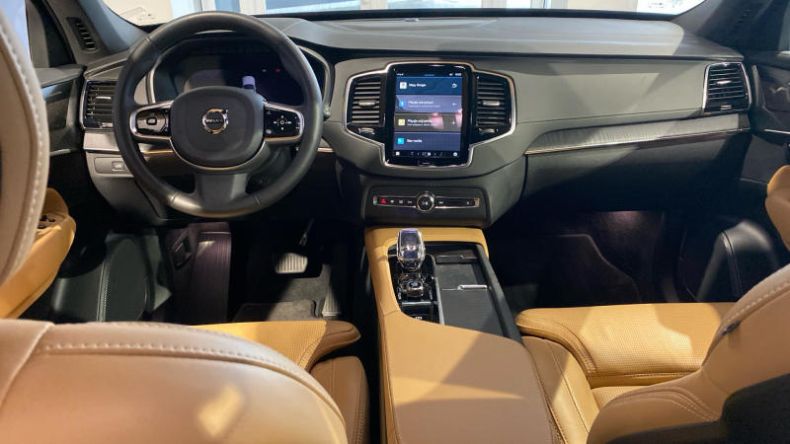 Volvo XC90 - hlavní fotka