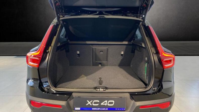 Volvo XC40 - hlavní fotka