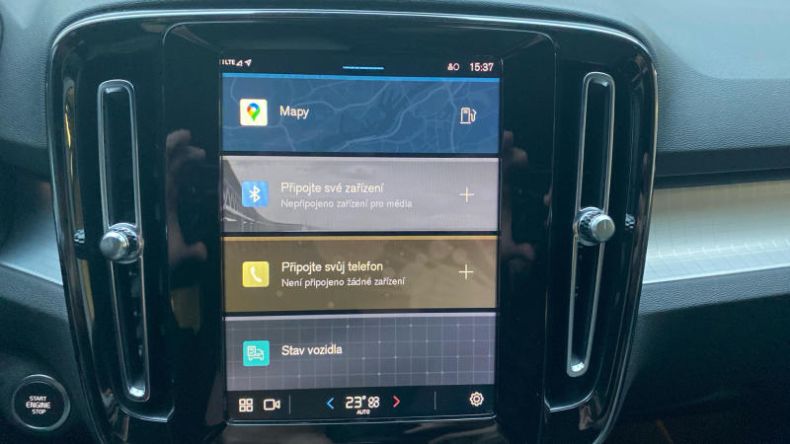 Volvo XC40 - hlavní fotka