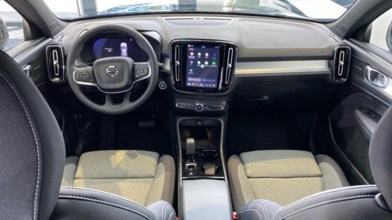 Volvo XC40 - hlavní fotka