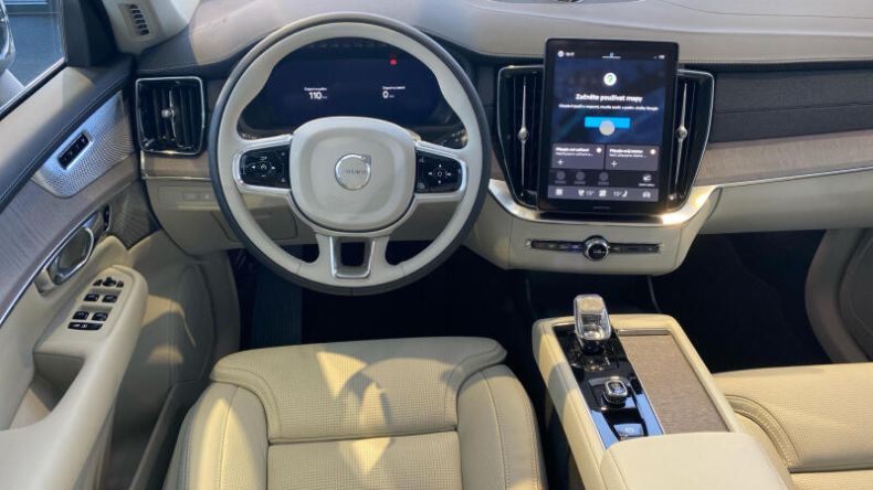 Volvo XC90 - hlavní fotka
