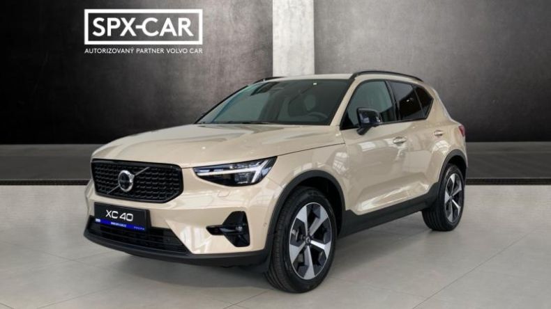 Volvo XC40 - hlavní foto