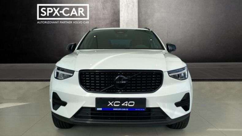Volvo XC40 - hlavní fotka