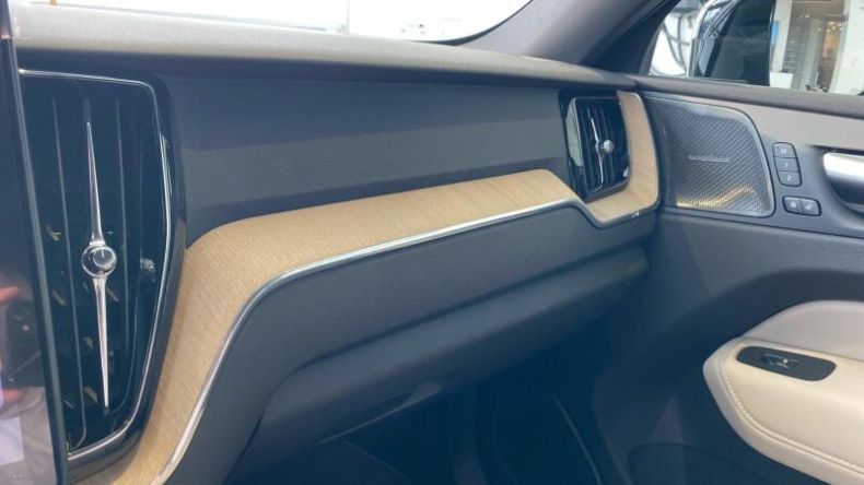 Volvo XC60 - hlavní fotka