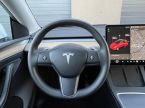 Tesla Model Y - fotka číslo 14