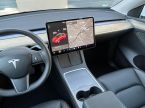 Tesla Model Y - fotka číslo 15