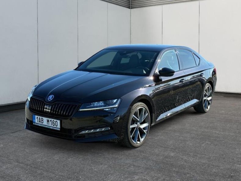 Škoda Superb - hlavní foto