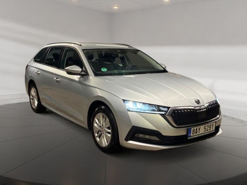 Škoda Octavia - hlavní fotka