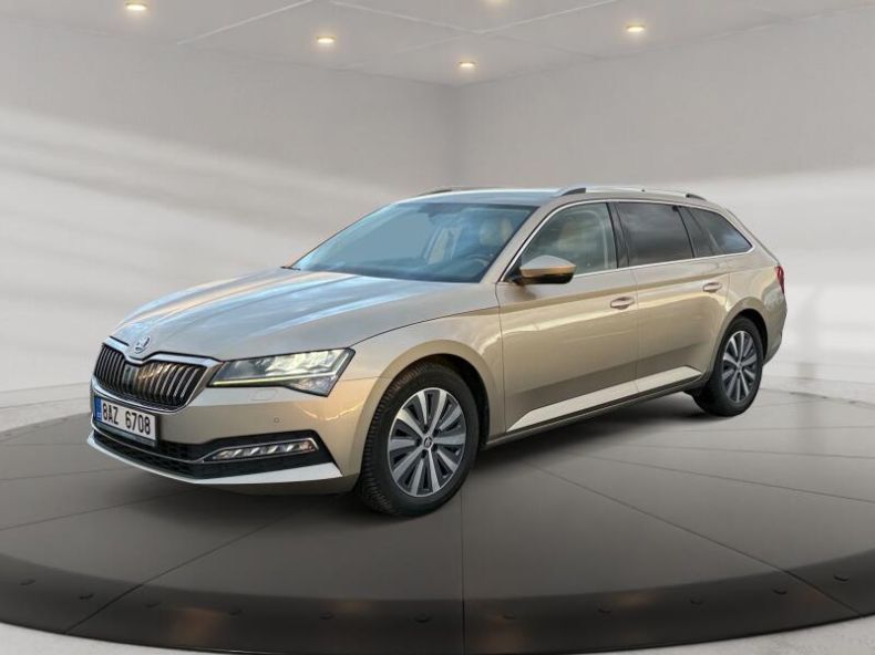 Škoda Superb - hlavní foto