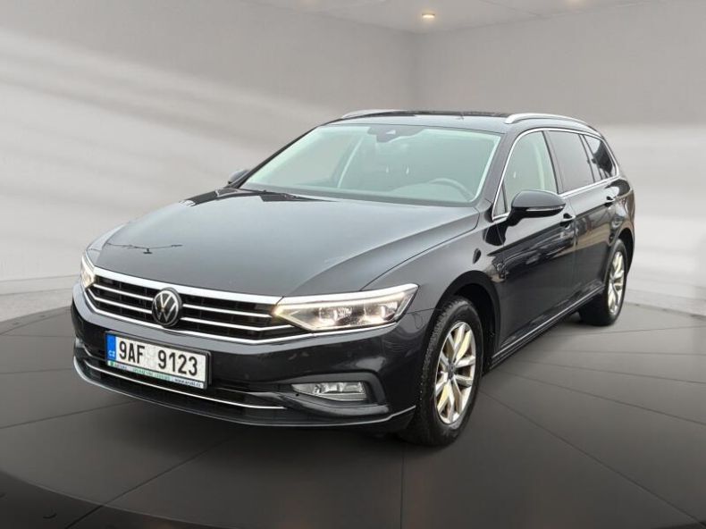 Volkswagen Passat - hlavní foto