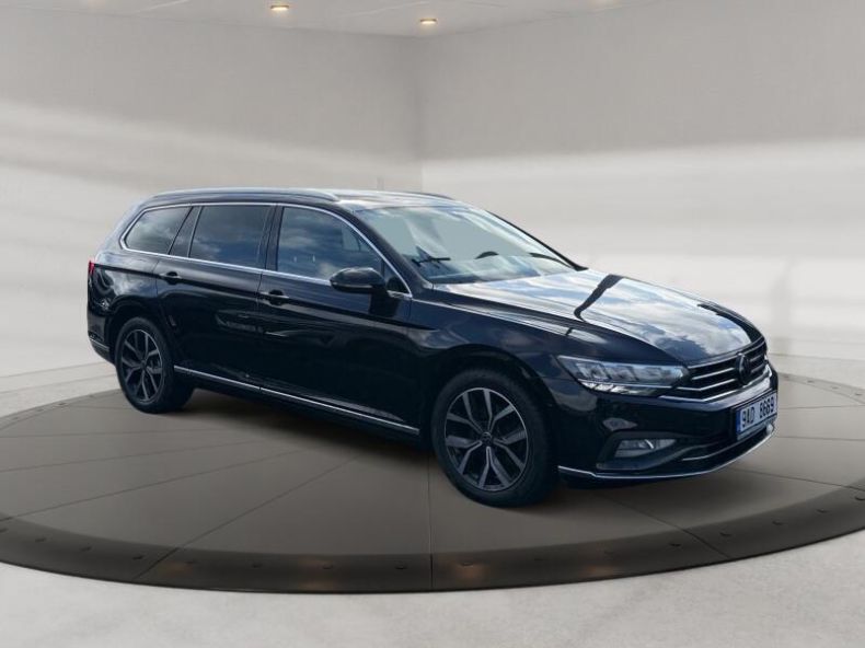 Volkswagen Passat - hlavní fotka