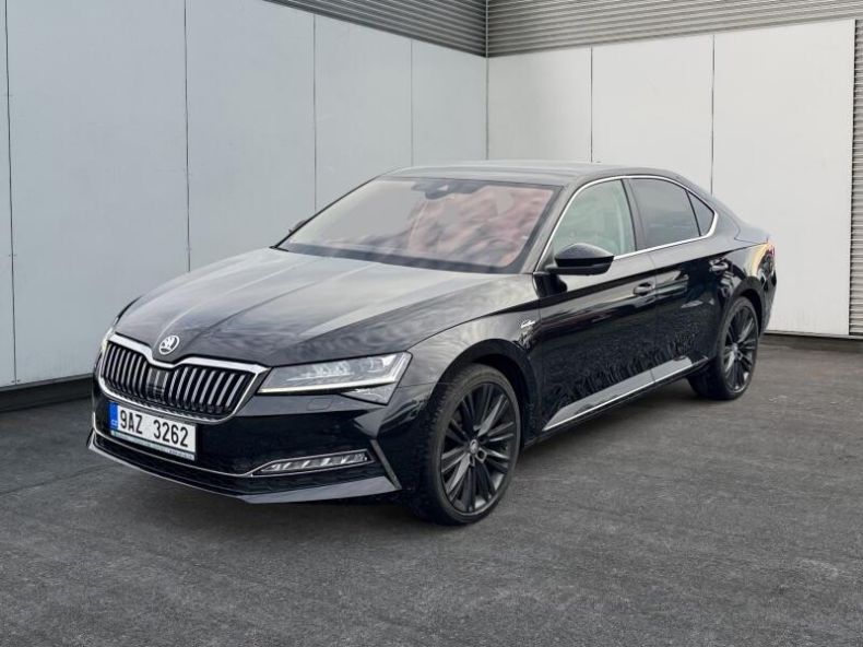 Škoda Superb - hlavní foto