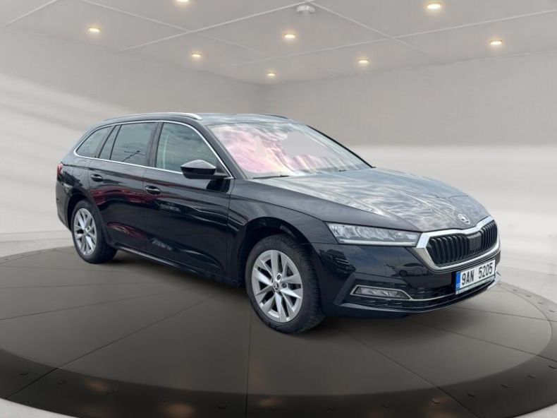 Škoda Octavia - hlavní fotka