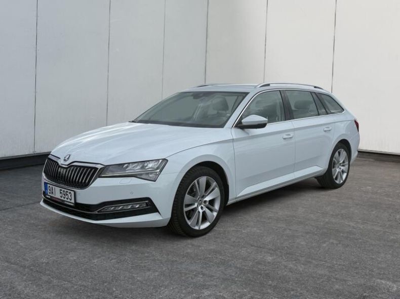 Škoda Superb - hlavní foto