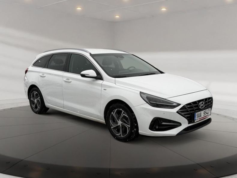 Hyundai i30 - hlavní fotka