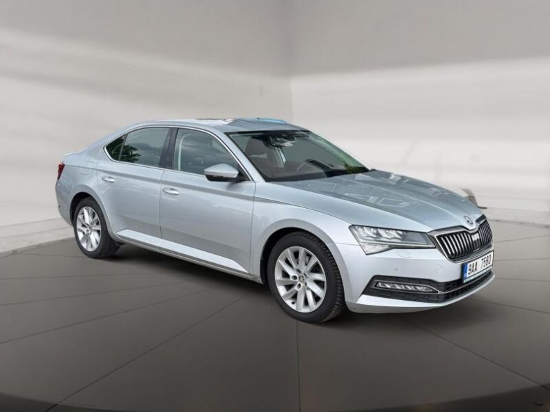 Škoda Superb - hlavní fotka