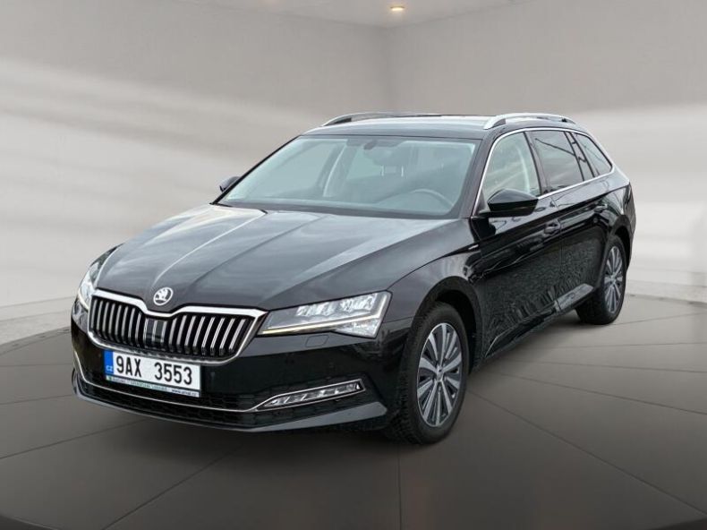 Škoda Superb - hlavní foto