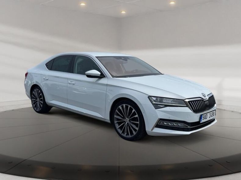Škoda Superb - hlavní fotka