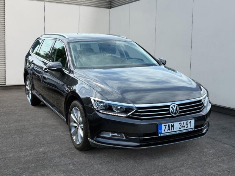 Volkswagen Passat - hlavní fotka