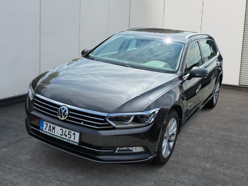 Volkswagen Passat - hlavní fotka inzerátu