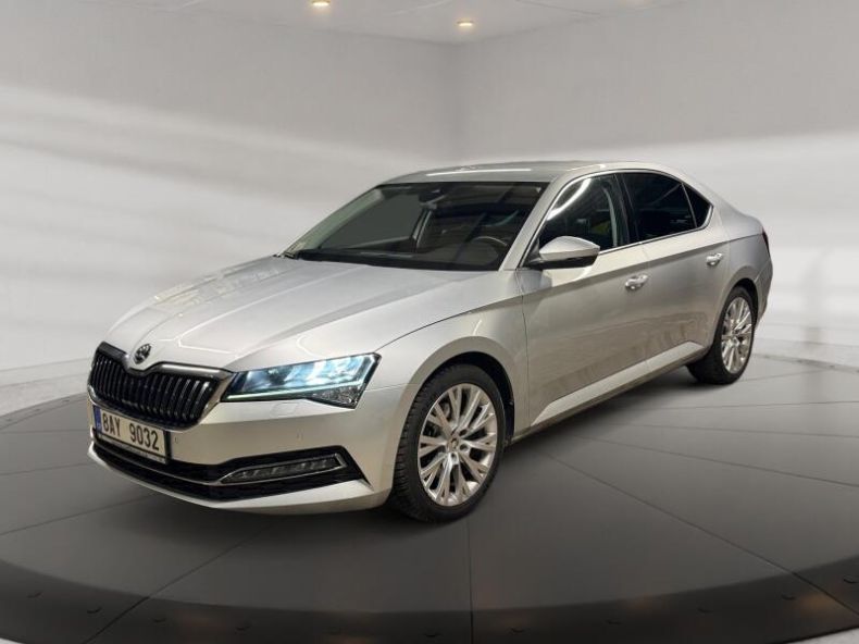 Škoda Superb - hlavní foto