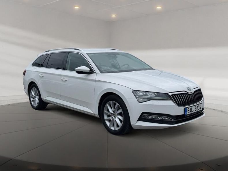 Škoda Superb - hlavní fotka