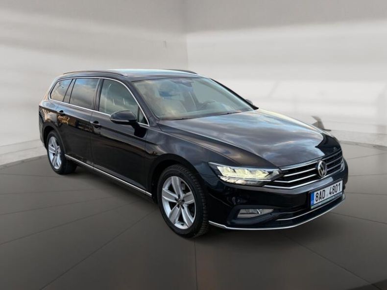 Volkswagen Passat - hlavní fotka