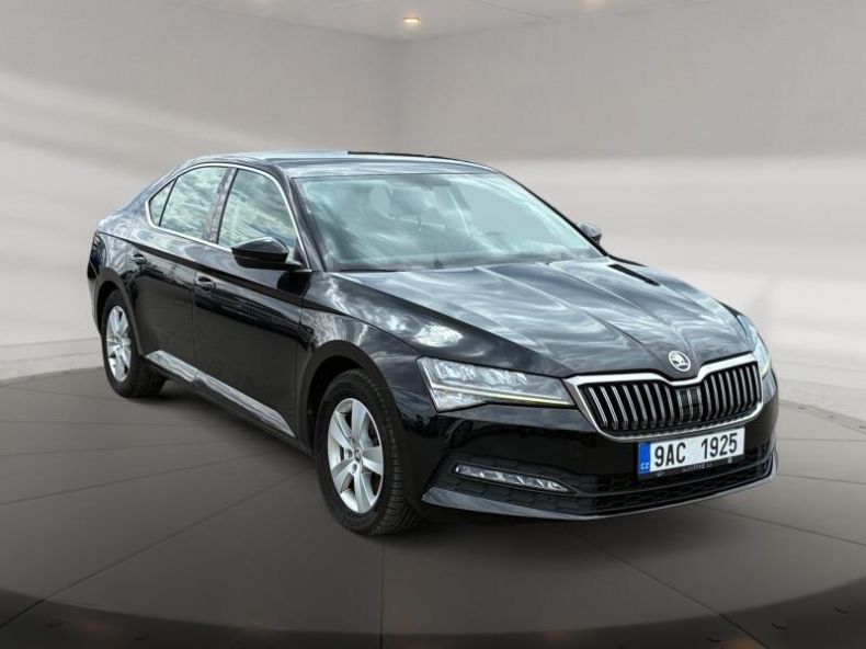 Škoda Superb - hlavní fotka