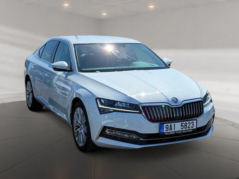 Škoda Superb - hlavní fotka