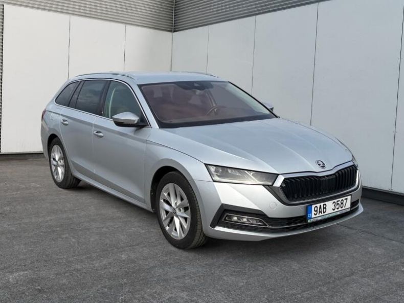 Škoda Octavia - hlavní fotka