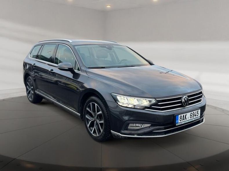 Volkswagen Passat - hlavní fotka
