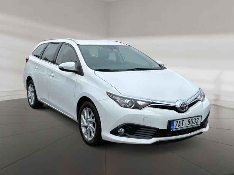 Toyota Auris - hlavní fotka