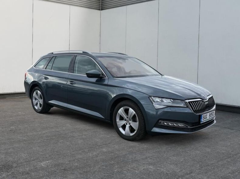 Škoda Superb - hlavní fotka