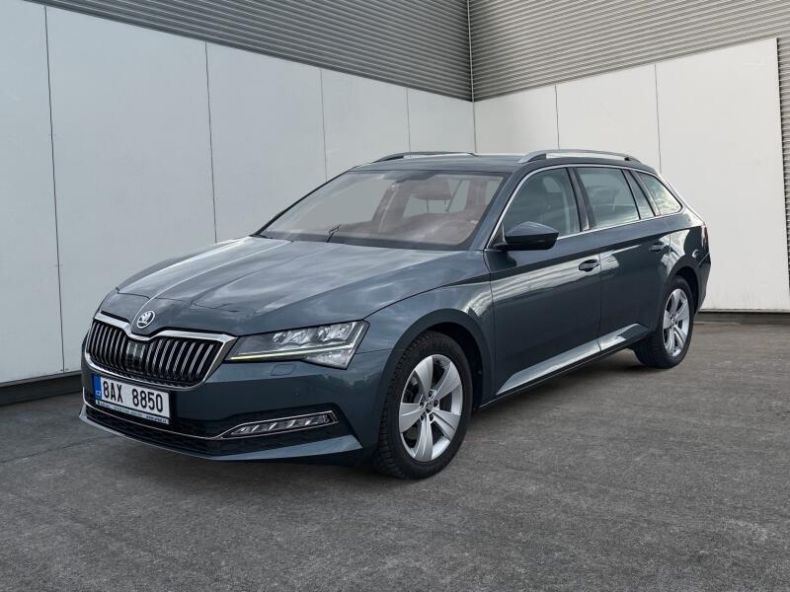 Škoda Superb - hlavní foto