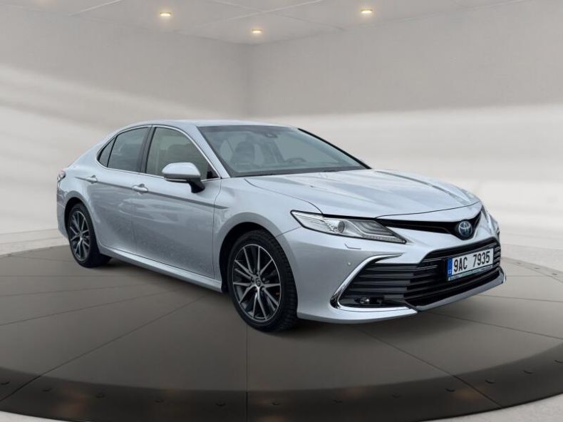 Toyota Camry - hlavní fotka