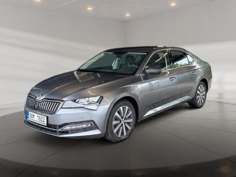 Škoda Superb - hlavní foto