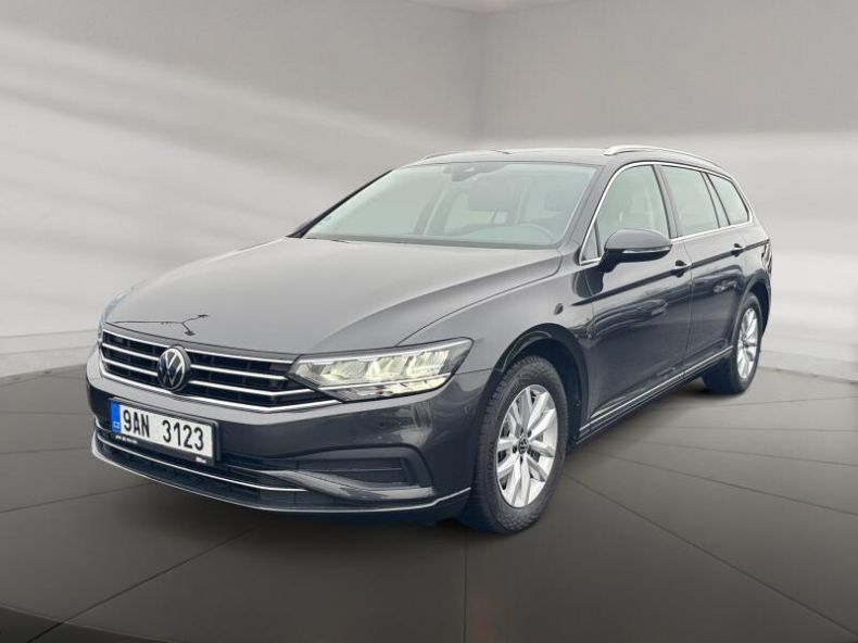 Volkswagen Passat - hlavní foto