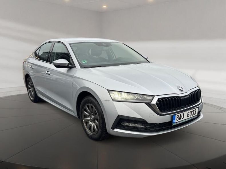 Škoda Octavia - hlavní fotka