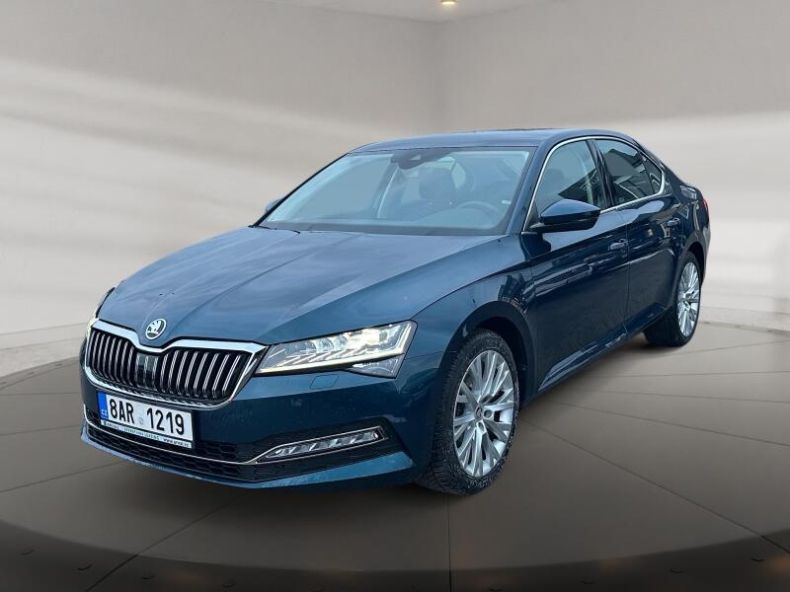 Škoda Superb - hlavní foto