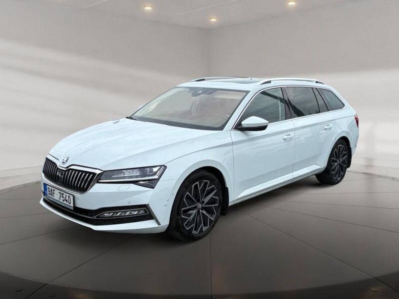 Škoda Superb - hlavní foto