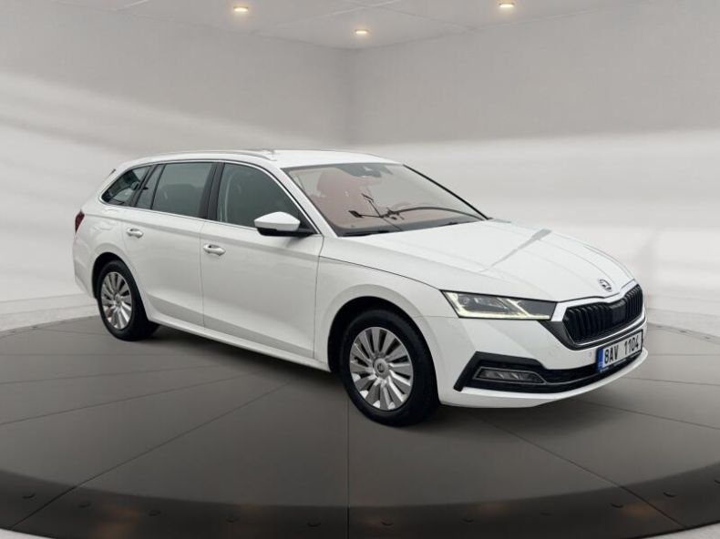 Škoda Octavia - hlavní fotka