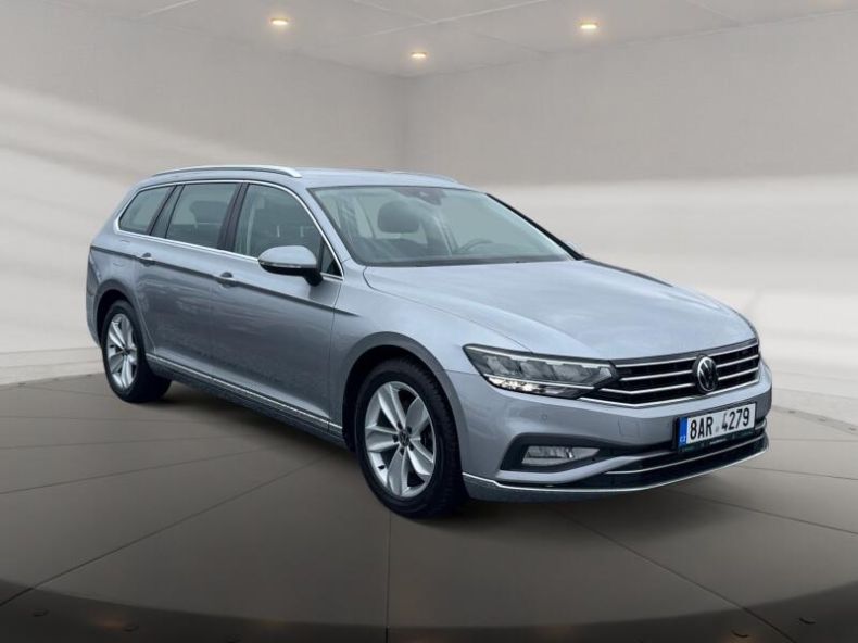 Volkswagen Passat - hlavní fotka