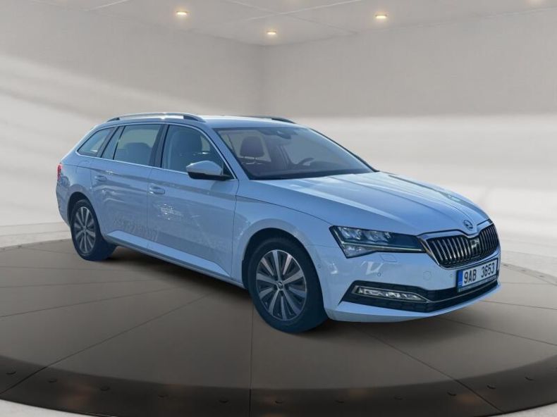 Škoda Superb - hlavní fotka