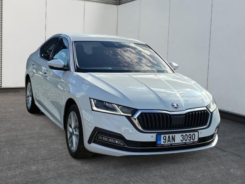 Škoda Octavia - hlavní fotka