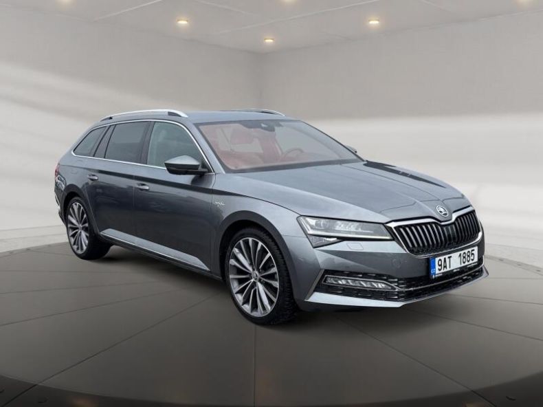Škoda Superb - hlavní fotka