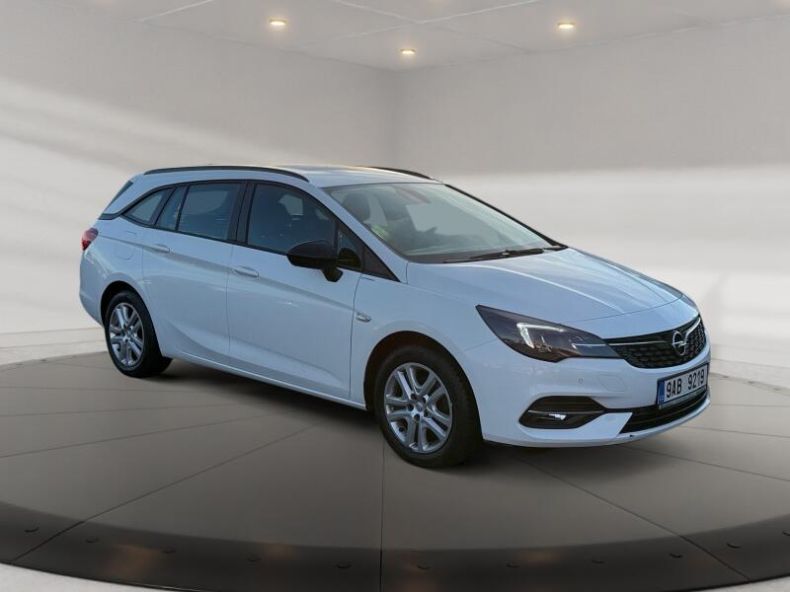 Opel Astra - hlavní fotka