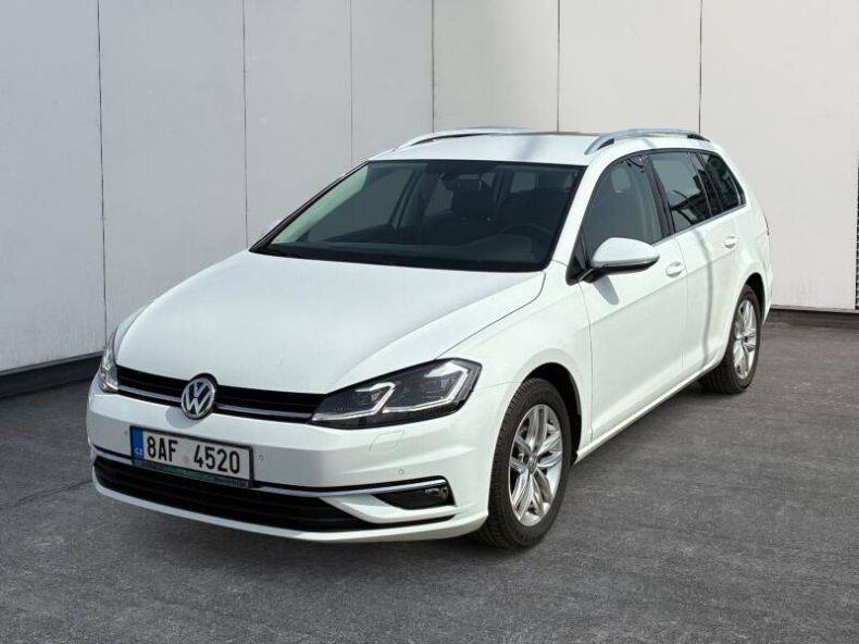 Volkswagen Golf - hlavní foto
