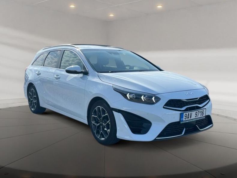 Kia Cee'd - hlavní fotka