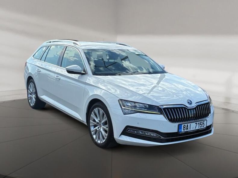 Škoda Superb - hlavní fotka